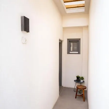Aparthotel Lemon Santorini Firá